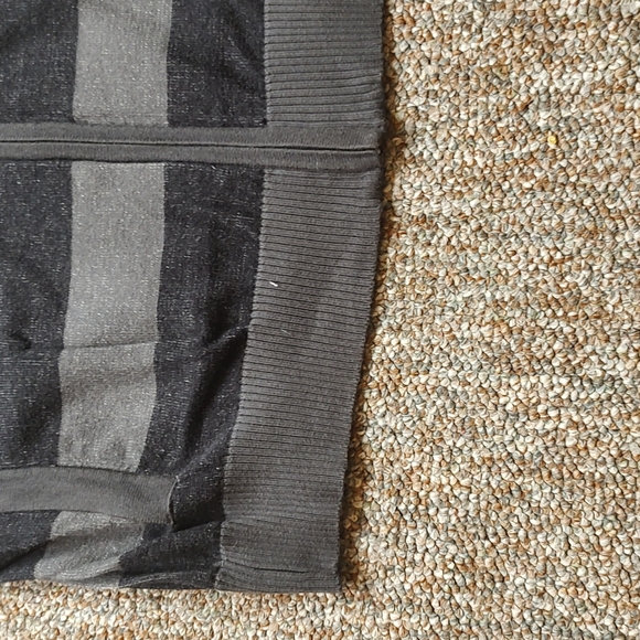 Kenneth Cole Reaction Men's Sm black/ Gray zip up sweater - Picture 2 of 7